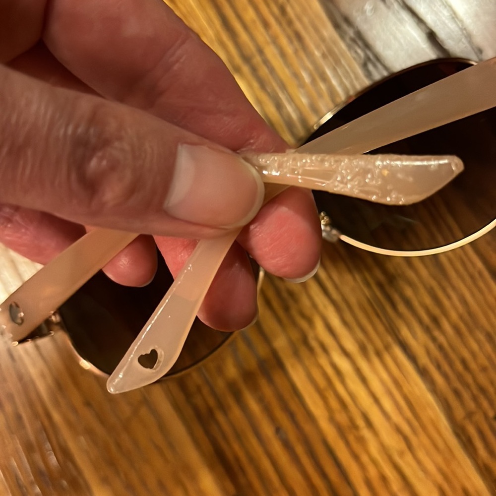 🆓🔴FWP🔴Sunglasses - Picture 3 of 4